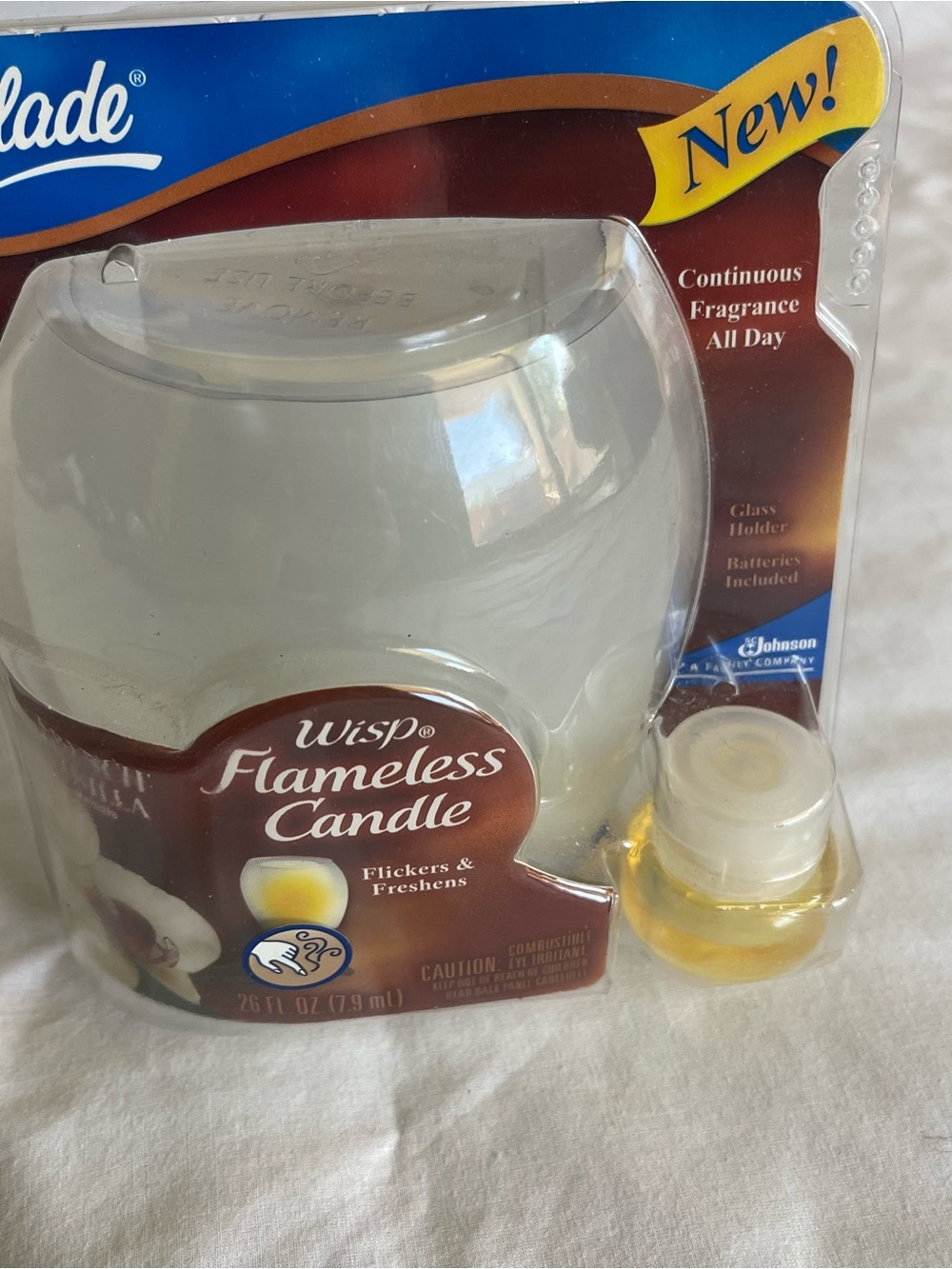 Glade Wisp Flameless Candle Essential Oil Air Freshener Discont French Vanilla